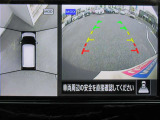 車の真上から見下ろしたような360度視界の良い『アラウンドビューモニター』です♪♪ 苦手な狭い駐車場、暗い所でも確認ができてとっても安心です♪♪