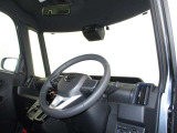見通しのよいすっきりとした視界で、誰でも運転しやすいです。運転のしやすさは疲れにくさにも繋がりますよ♪