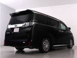 当店では、厳選された車両のみ展示しております。アルファード・ヴェルファイアに特化した専門店ならではの豊富な在庫の中から、お気に入りの一台をお探しください!