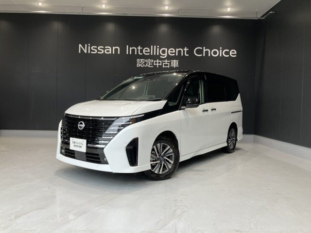 セレナ 1.4 e-POWER ハイウェイスターV