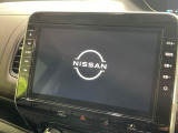 【純正10型ナビ】人気の大型10インチナビを装備。存在感のある大画面はインパクト大!ナビ利用時のマップ表示は見やすく、テレビやDVDは臨場感がアップ!いつものドライブがグッと楽しくなります♪
