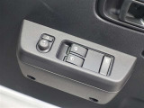 パワーウィンドウを装備しております!助手席ウィンドウの閉め忘れも運転席で解決できます♪