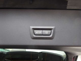 お車の車検や板金等も自社整備工場にて対応致しますので、ご安心下さい。お客様からのご来店、ご連絡をスタッフ一同心よりお待ちしております。