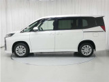 室内や外からでもボタン1つで開閉が可能なパワースライドドア付きです♪