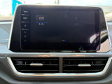 タッチパネルの純正ナビゲーション「ディスカバープロ」。Bluetooth、App-Connectなどの機能を搭載しています。