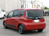 明るく広々、落ち着いた店内では、中古車のご検討・ご購入のほか、携帯電話(au)の購入等、様々なご相談に幅広く応えていきます♪