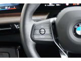 ACCは、レーダーやカメラが前走車や車線を検知し前方車両との車間距離を維持しながら自動で加減速を行い、低速走行時には車両停止までの制御を行ないます。