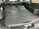 広々とした荷室になります。
