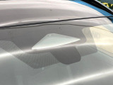 【トヨタセーフティセンス】走行中に前方の車両等を認識し、衝突しそうな時は警報とブレーキで衝突回避と被害軽減をアシスト。より安全にドライブをお楽しみいただけます。