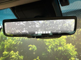 【デジタルインナーミラー】後席の大きな荷物や同乗者で後方が確認しづらい時でも安心!カメラが撮影した車両後方の映像をルームミラー内に表示。クリアな視界で状況の確認が可能です!