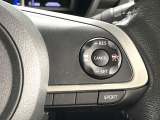 【レーダークルーズコントロール】高速道路での長距離走行が楽に!!自動で速度を保つクルーズコントロールが、衝突軽減システムと連携し、前方の車両を感知して車間を保つように速度調節してくれます!!