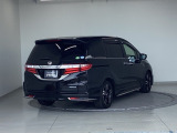 バックカメラが付いているのでバックでの車庫入れも安心です。