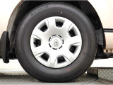 タイヤサイズ 195/80R15 107/105S LT
