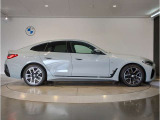 ご納車後も全国約200拠店のBMW正規ディーラーサービス工場にて保証対応いたします。お近くのBMW正規ディーラーをご案内の上、アフターメンテナンスをお受け頂けますので、安心してお乗りいただけます!!