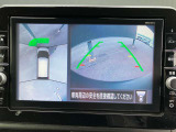 アラウンドビューモニター 駐車場での車庫入れや狭い道路での走行にカメラで確認が出来るので安心です。
