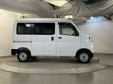 当社でご購入頂いた全ての車両はご納車前、エンジンオイル交換・ワイパーゴム・ブレーキ点検・調整・その他確認の上ご納車いたします。