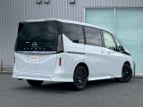 人気の現行セレナが入庫しました。是非現車を見にご来店下さい。