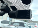 【ドライブレコーダー】ドライブレコーダー装備!走行中はもちろん、あおり運転や事故に遭遇した際、映像で記録し、万一のリスクに備えます。※記録用SDカードはお客様ご自身でご準備いただく必要があります。