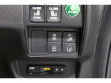 ホンダセンシング搭載!誤発進抑制機能・路外逸脱抑制機能・歩行者事故低減ステアリング・車線維持支援システム・先進車発進お知らせ機能など多彩な先進安全機能でより安全で快適なドライブを支援します。
