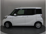 後席両側手動スライドドア採用☆隣の車や壁にぶつけてしまう心配が無いので、お子様やご年配の方の操作も安心です。