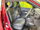 運転席シート廻りは使用感も少なく、良好な状態となっています。前オーナー様が丁寧に使っていたことがよくわかりますね。