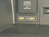 電子機器の充電ができるUSBジャックが2口付いております!