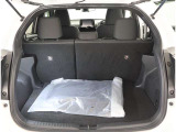 広々としたラゲージスペースを備えています。大きなものや長さのある荷物もしっかりと積み込めます。