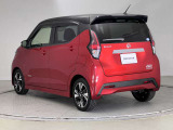 【ワイド保証】日産販売店の中古車には、無料で保証が付いています。走行距離無制限で、無料保証期間は1年間から。品質に自信があるから実現した、日産ならではの保証です。