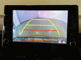 バックカメラが付いているので後方確認が非常にしやすいです。今や運転初心者も熟練者も必須装備!ついていて損はないですね♪