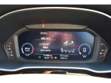 バーチャルコックピット搭載車両は、タコメーター、スピードメーターの拡大、縮小が可能です。
