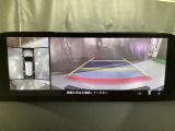 狭い場所での駐車やすれ違いなどでより的確な運転操作に役立つ360&deg;ビューモニターが装備されています。