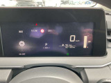 視認性の高いメーターで運転情報を的確に把握できます