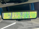 【デジタルインナーミラー】後席の大きな荷物や同乗者で後方が確認しづらい時でも安心!カメラが撮影した車両後方の映像をルームミラー内に表示。クリアな視界で状況の確認が可能です!