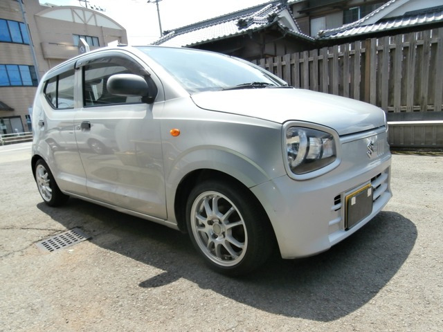 アルト F