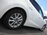 マツダ車はもちろん、良質の中古車を取り揃え、明るく元気なスタッフがお客様をお迎えいたします☆