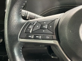 ステアリングにオーディオ操作スイッチが付いています。オーディオ画面に直接タッチしなくても操作が出来ますので、運転に集中できます。
