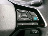 プロパイロット、高速道路でのドライバーの負担を軽減し、アクセル、ブレーキ、ハンドルの操作をクルマがアシスト。長距離移動のドライバーの疲労が軽減されます。快適な高速ドライブが楽しめます。