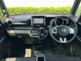 視界の良さと取り回しの良さで、たまに運転する奥様にも安心♪