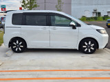 中古車の基本保証(期間は1年間・走行距離は無制限)のホット保証がついております。安心してご購入ください。※中古車保証は車両価格￥400.000-以上からになります。