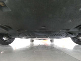 下回りも要チェックポイントです!当店では県外のお車も仕入れておりますので、下回りも綺麗な状態です!