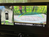 【アラウンドビューモニター】専用のカメラにより、上から見下ろしたような視点で360度クルマの周囲を確認することができます☆死角部分も確認しやすく、狭い場所での切り返しや駐車もスムーズに行えます。