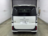 納車時には安全かつ安心してお乗り頂けるようホンダ専門知識を持つ整備スタッフが点検・整備・装備も説明をしてお渡ししております。