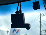 【ドライブレコーダー】ドライブレコーダー装備!走行中はもちろん、あおり運転や事故に遭遇した際、映像で記録し、万一のリスクに備えます。※記録用SDカードはお客様ご自身でご準備いただく必要があります。