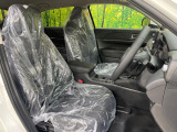 運転席シート廻りは使用感も少なく、良好な状態となっています。前オーナー様が丁寧に使っていたことがよくわかりますね。