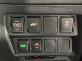 【パワーバックドア】スマートキーや運転席のボタンを押すだけでリアゲートが自動で開閉します!荷物を持っている時や、高い位置にあるバックドアを閉める際に便利な機能です♪
