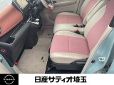 助手席も広く、スムーズに乗り降りいただけます!