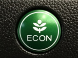 ★ECONスイッチ★ エコドライブを加速しよう!スイッチをONにすると、運転の仕方によるロスを抑え込み燃費をよくするようクルマが頑張ります(*^ー^*)燃費向上にチャレンジ♪
