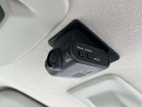 【日産純正 車内撮影用カメラ付きドライブレコーダー装着車】 映像/音声の記録はもちろん、映像再生時に走行軌跡や車速のわかるGPS搭載。事故時の客観的な検証に役立ちます