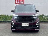 お支払い総額は県内登録・店頭納車にての表示をさせて頂いております。登録のご住所によって県外登録費用が必要となりますし、ご依頼によっては別途陸送費用が必要となる事も御座います。