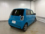 リアガラスはプライバシーガラスとなっており、車内の様子が見えにくくなっています。
